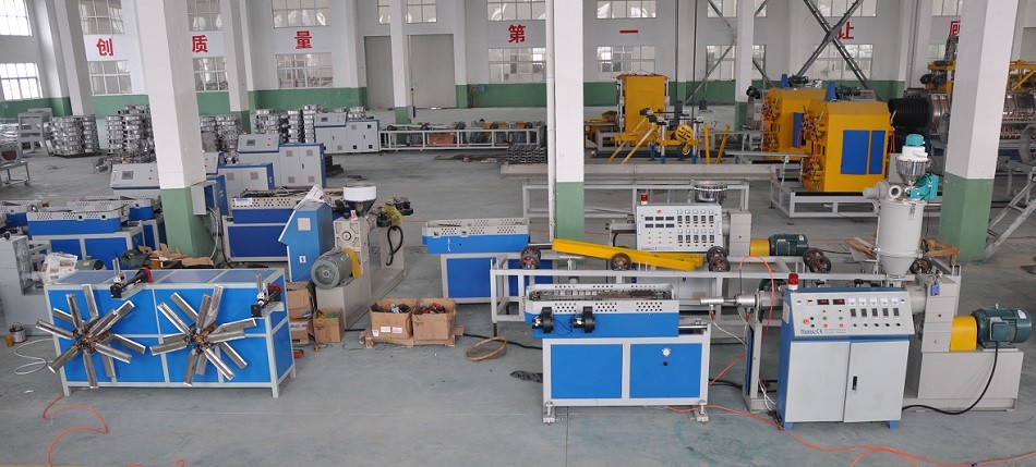 PP / PE / PVC Boru için Tek Duvar Oluklu Boru Ekstrüzyon Makineleri