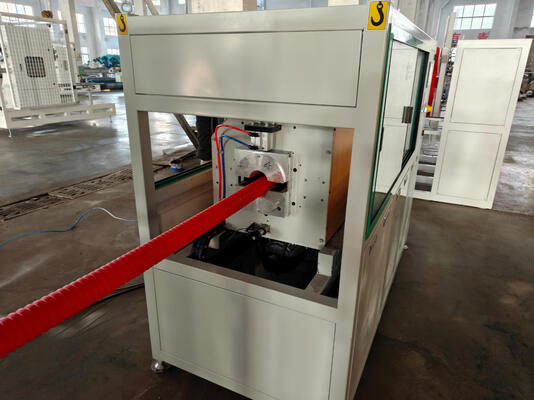Single Wall Corrugated Pipe Extrusion Line with Water Cooling PLC Control System and Siemens Main Motor