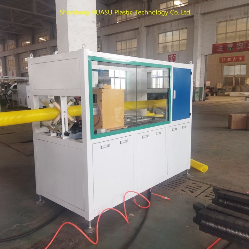 180-210℃ Isıtma Sıcaklığı 2-20m/dak Maksimum Hat Hızı Siemens/ABB Ana Elektrikli Oluklu Boru Üretim Hattı