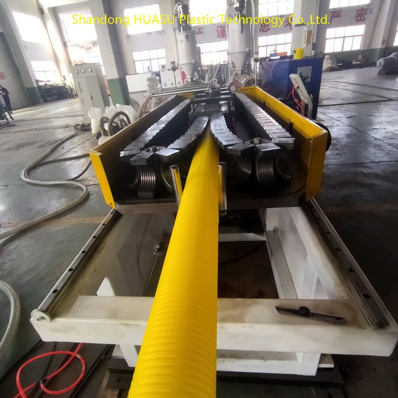 Özelleştirilebilir Çıktı için PLC Kontrollü ve Su Soğutmalı 100-1000kW Üretim Gücü Çift Duvarlı Oluklu Boru Makinesi