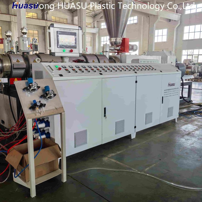 32-800mm Çift Duvarlı Gömlekli Boru Makinesi 500-2000Kg/H çıkışı ve Siemens PLC Sistemi