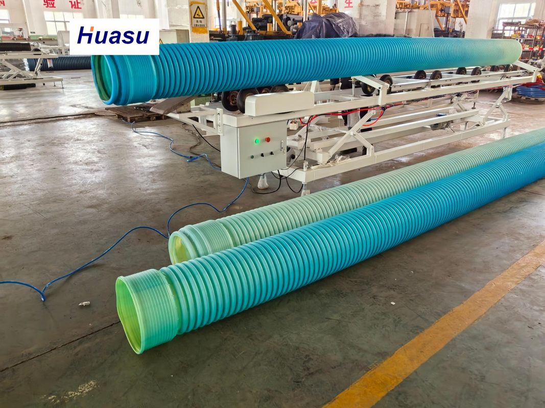 DWC boru ekstrüzyon hattı 32-1600mm boru çapı ile 60-2000kg/h kapasite ve Siemens PLC kontrol sistemi