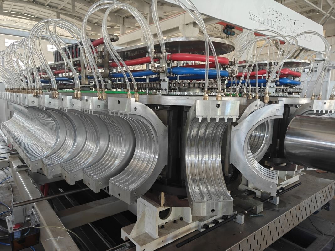 Yüksek verimlilikli dalgalanmış çift iplik plastik boru ekstrüder üretim hattı