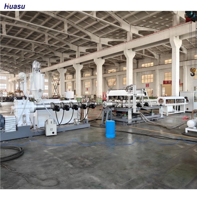 38CrMoAlA Namlulu Malzemeli, 75-250mm Borular İçin Dakikada 15m Çıkış Hızında Otomatik Tek Duvarlı Oluklu Boru Ekstrüzyon Hattı