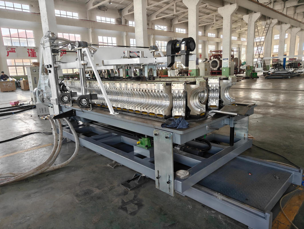 Siemens İnverter ve Omron Röleli 75-250mm Oluklu Boru Üretimi için Otomatik DWC Boru Ekstrüzyon Hattı