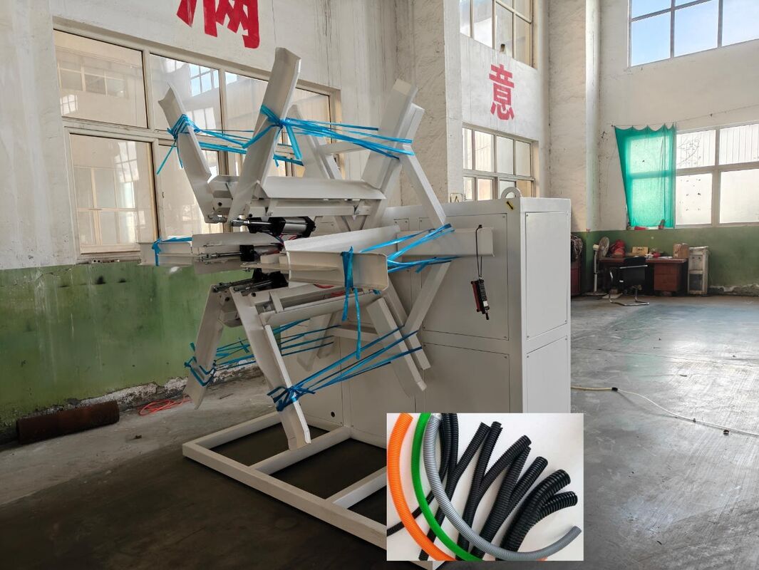 Dayanıklı boru üretimi için kalıp miktarı ve su soğutması ile 33:1 vida oranı ile çift duvarlı dalgalanmış boru çıkartma hattı