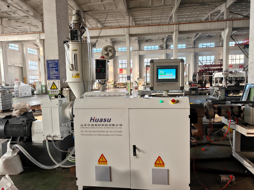 Basınçlı Su Soğutmalı, Sürekli Çift Cidarlı Oluklu Boru Ekstrüzyon Hattı, Siemens Marka Elektrik Parçaları ve 100kg/sa - 2000kg/sa Üretim Kapasitesi