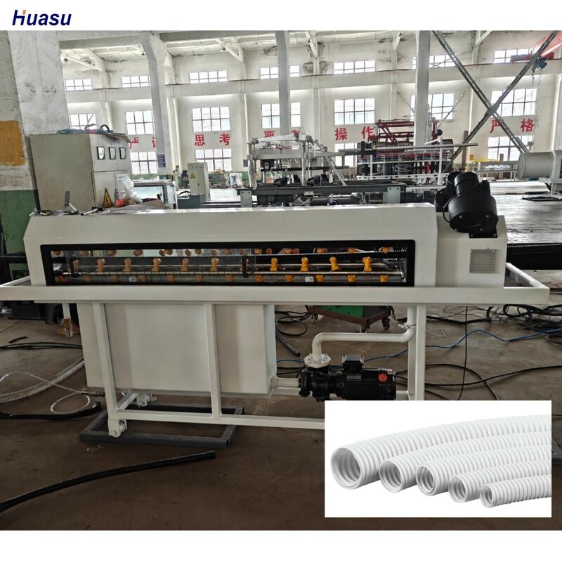 PP PE PVC Hammaddeleri için PLC Kontrollü Tek Cidarlı Oluklu Boru Üretim Hattı, Üretim ve Tutarlılığı Sağlar