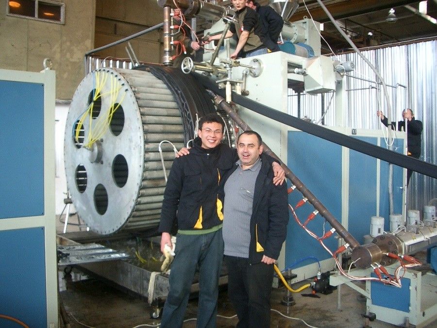 Spiral HDPE Boru Ekstrüzyon Hattı Büyük Çap Boşluklu Duvar Spiral Boru Üretim Hattı