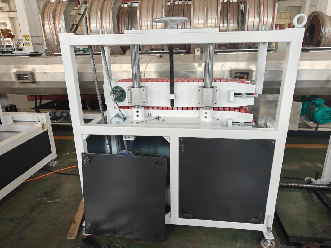 Tek duvarlı boru tipi Spiral boru ekstrüzyon hattı Yarım otomatik Tam otomatik seçenekler Örnek veya çizimle boru şekli