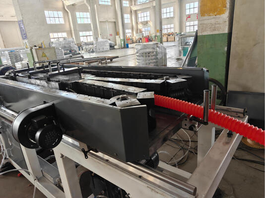 Water Cooling Single Wall Corrugated Pipe Extrusion Line with L/D Ratio 33/38/40 and 38CrMoAlA Barrel Material